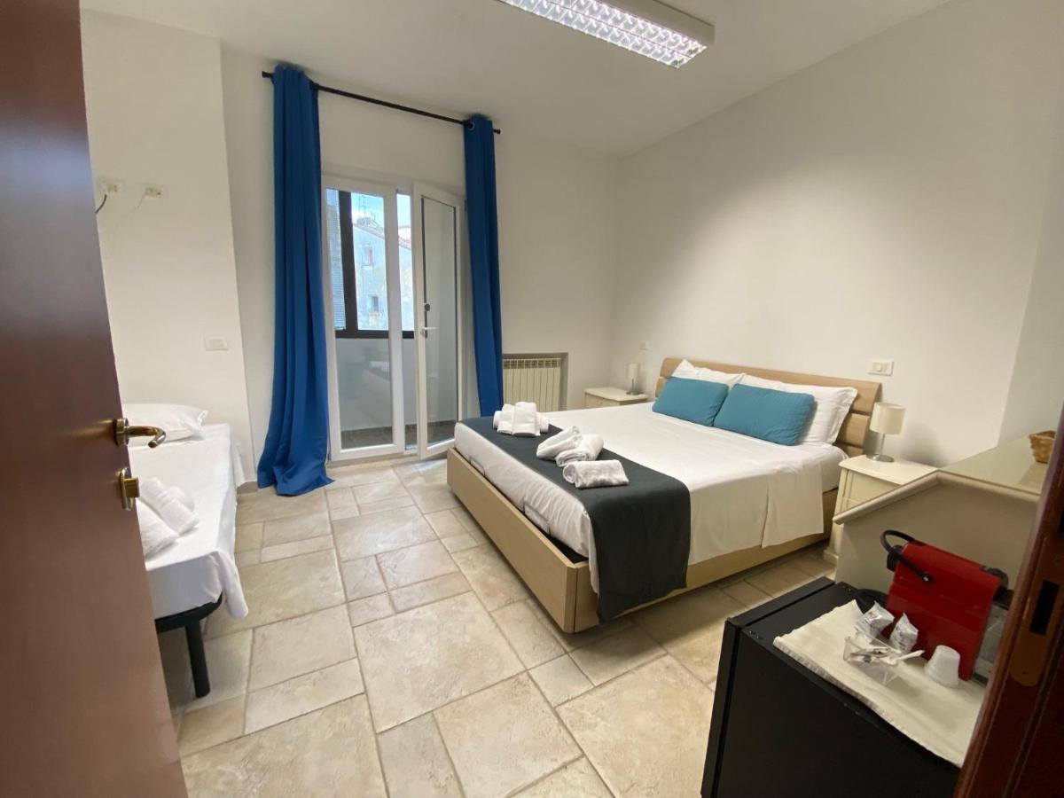 Galleria Frascati Rooms And Apartment Exterior foto