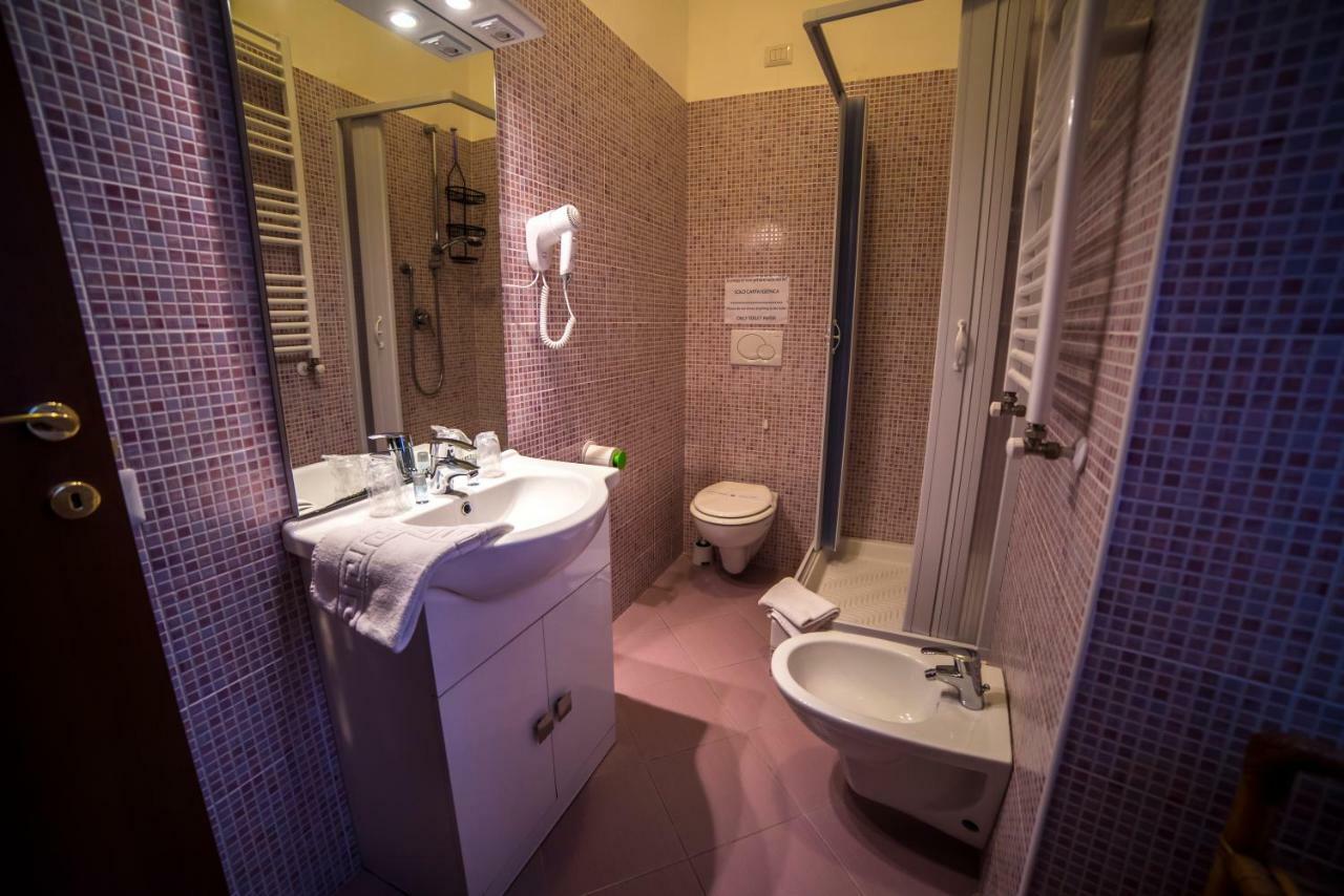 Galleria Frascati Rooms And Apartment Exterior foto